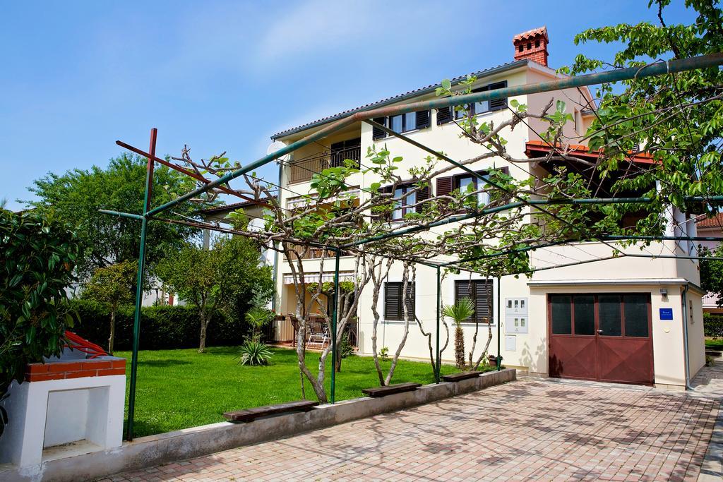Apartments Perkovic Fazana Exterior photo